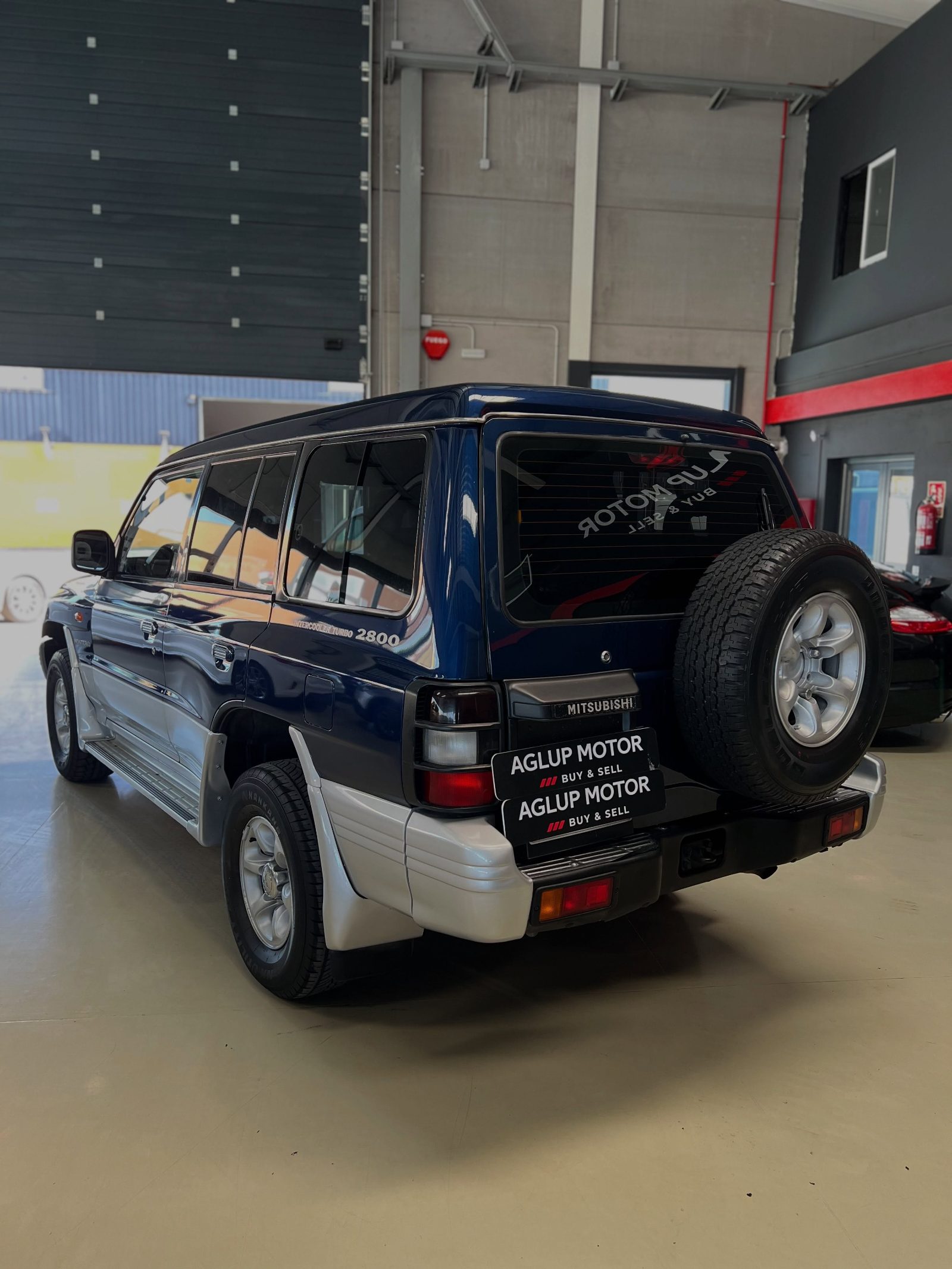 MITSUBISHI MONTERO 4x4 7 PLAZAS