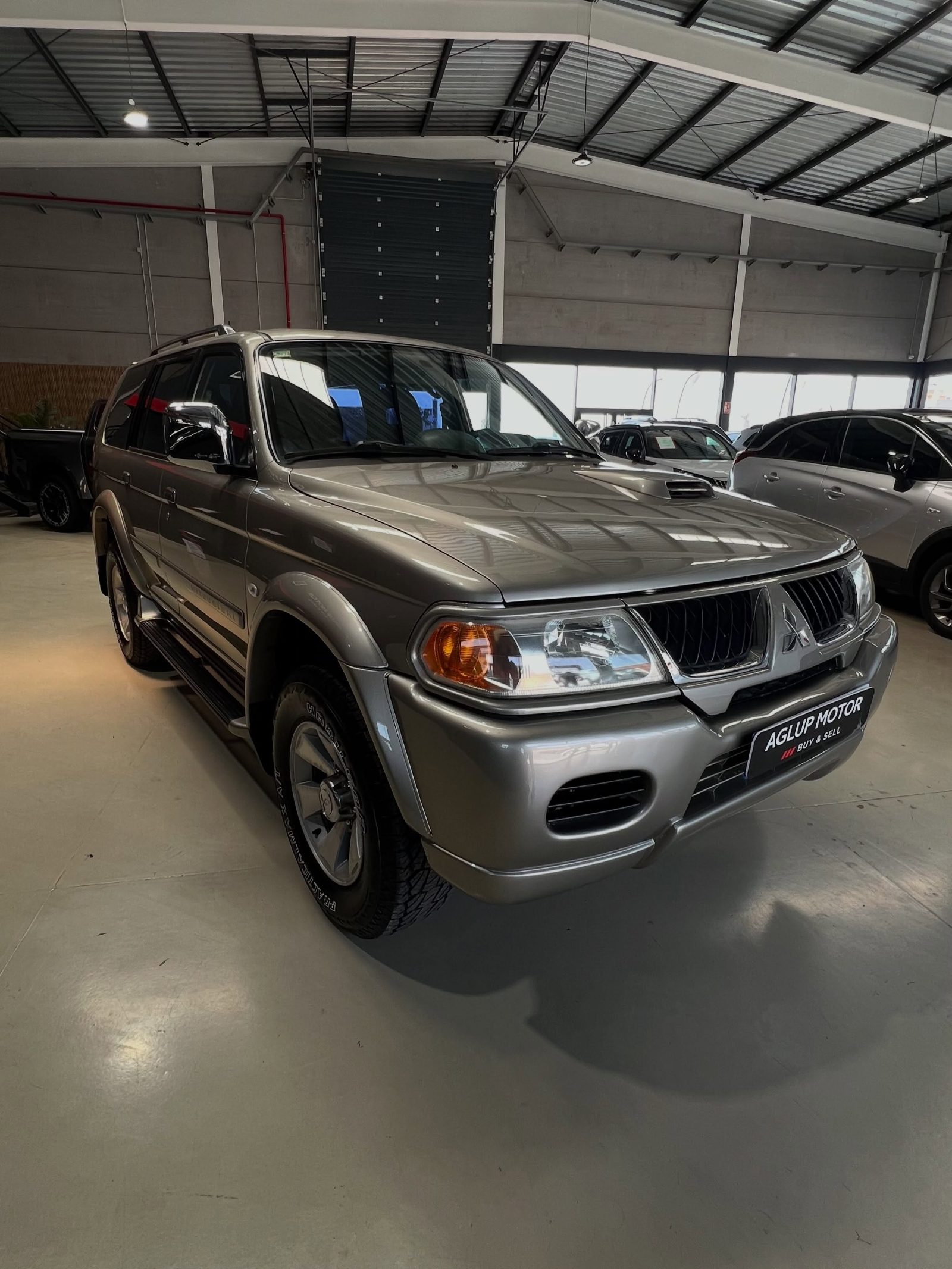 MITSUBISHI MONTERO SPORT 4x4