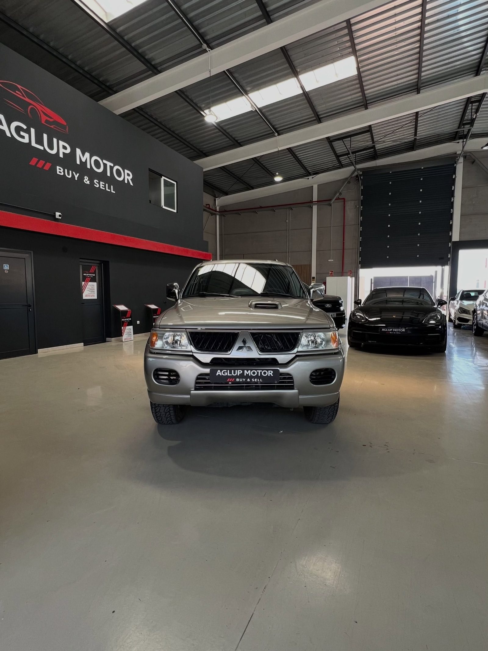 MITSUBISHI MONTERO SPORT 4x4