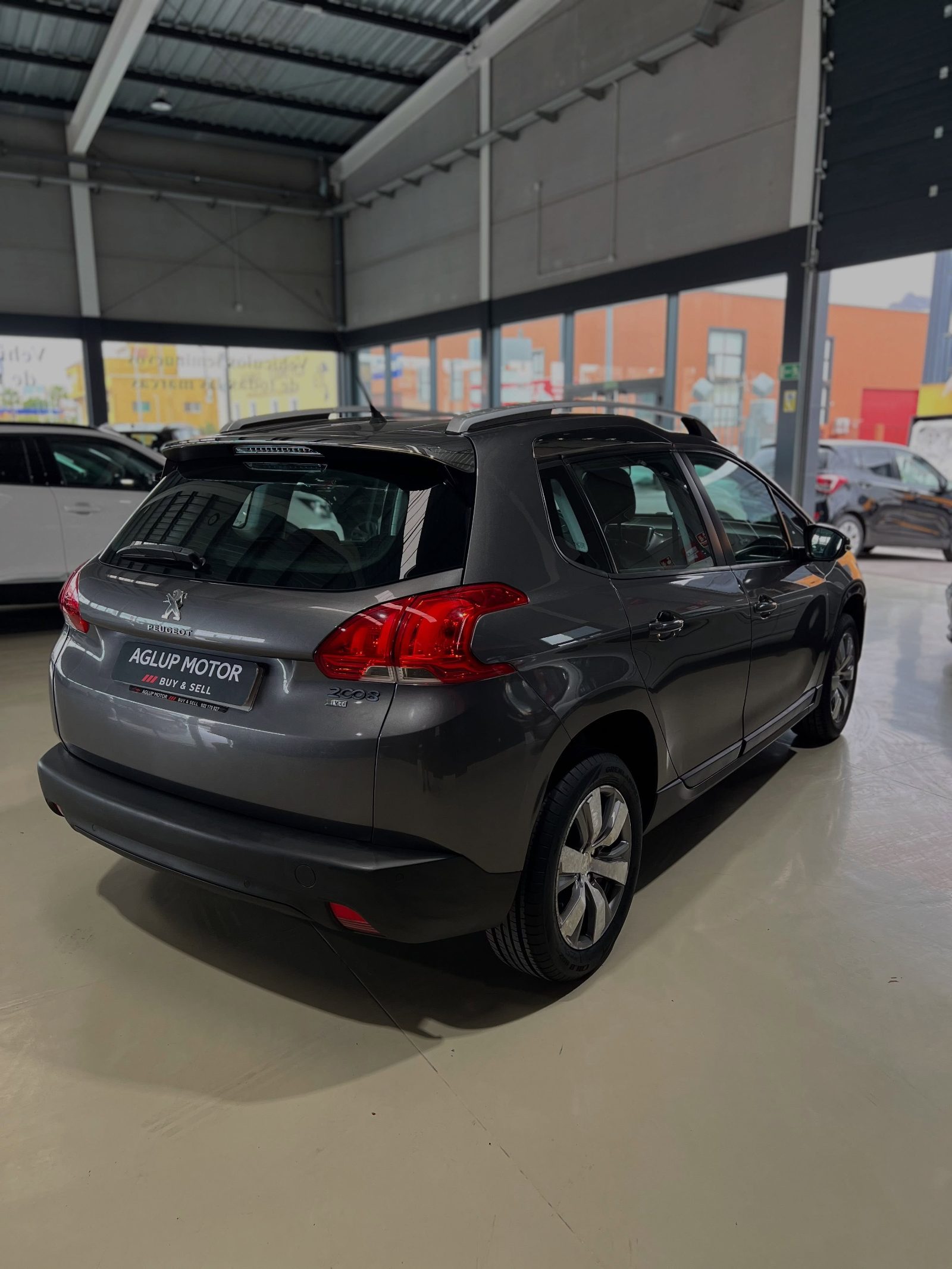 PEUGEOT 2008