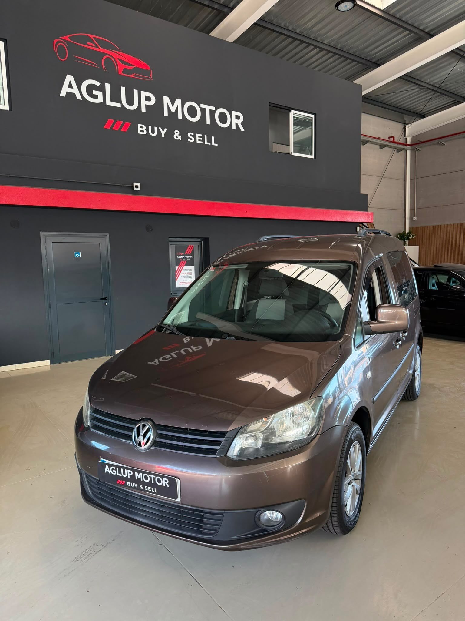 VOLKSWAGEN CADDY