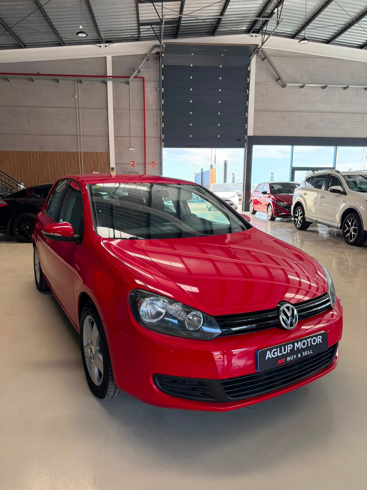 VOLKSWAGEN golf