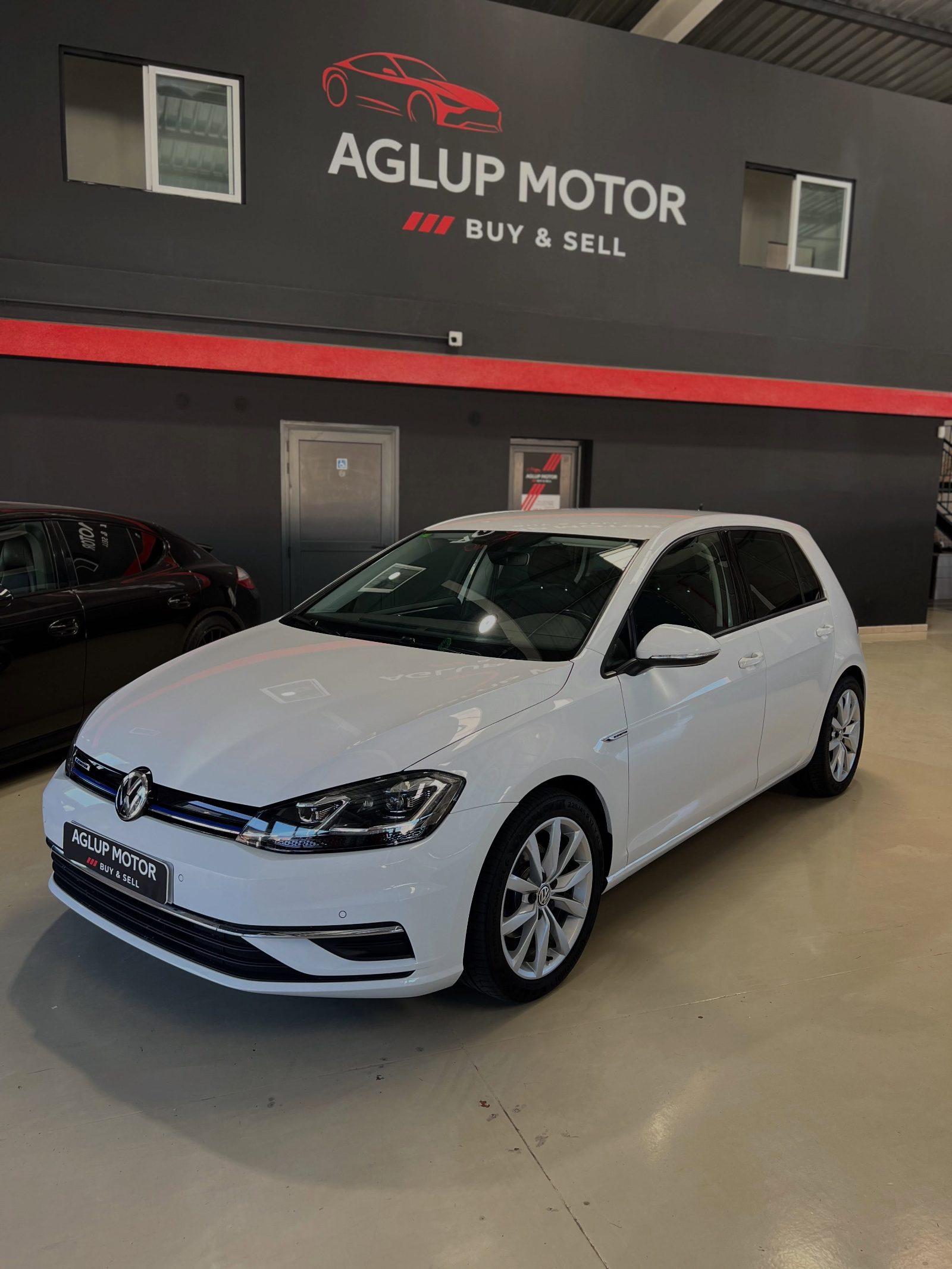 VOLKSWAGEN GOLF BLUEMOTION