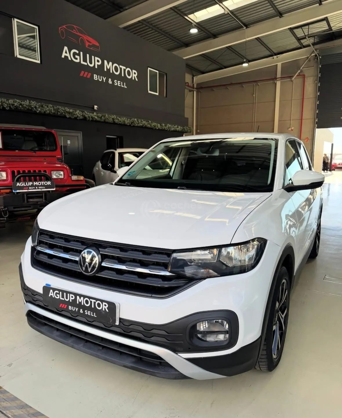 VOLKSWAGEN T-Cross